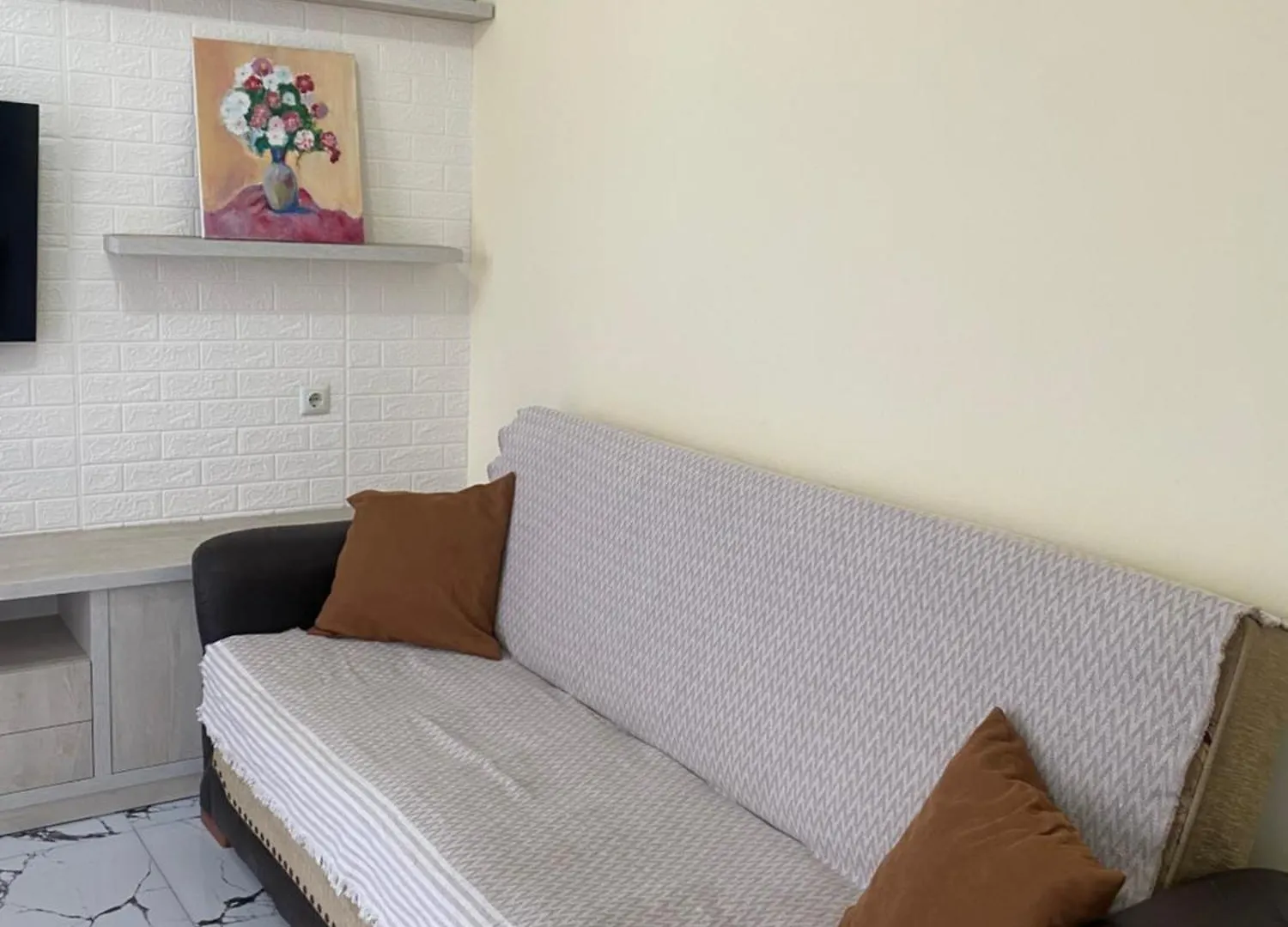 House In Batumi 001 Apartment
