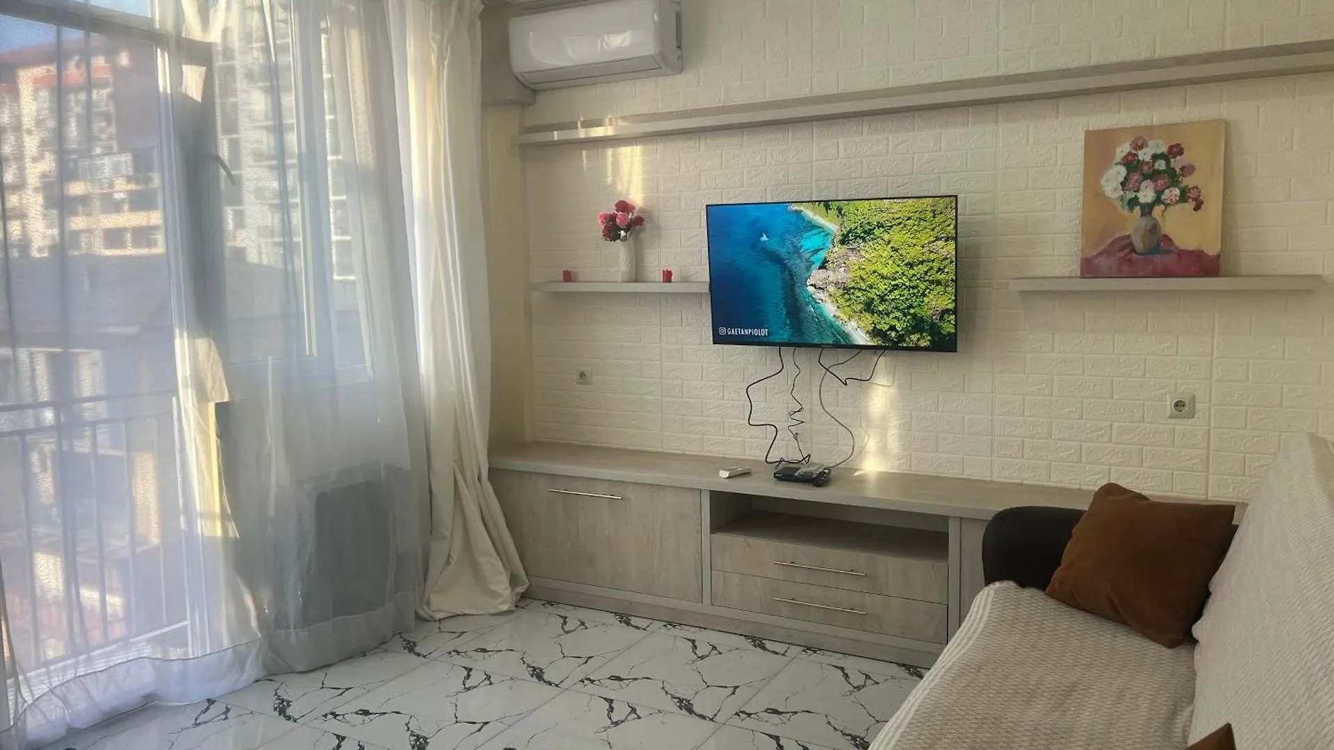 House In Batumi 001 Apartment